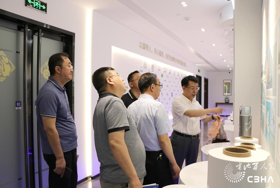 泰安市商务局党组成员/副局长张斌一行到访联盟交流座谈.jpg 泰安市商务局党组成员/副局长张斌一行到访联盟交流座谈.jpg