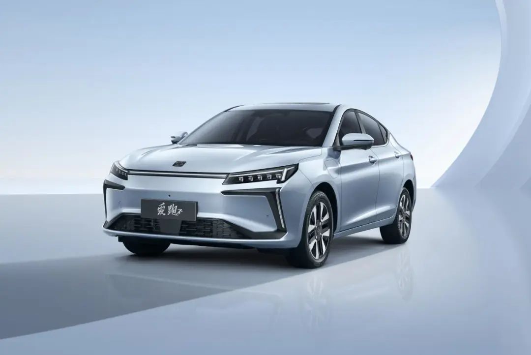 江淮汽车1-5月销售纯电乘用车61963辆 同比增长40.96%.jpg 江淮汽车1-5月销售纯电乘用车61963辆 同比增长40.96%.jpg