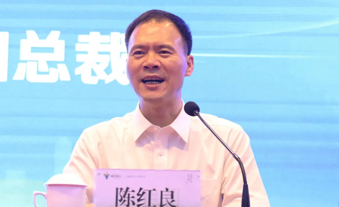 产教深度融合 校企协同育人——华友新材料学院揭牌成立.jpg