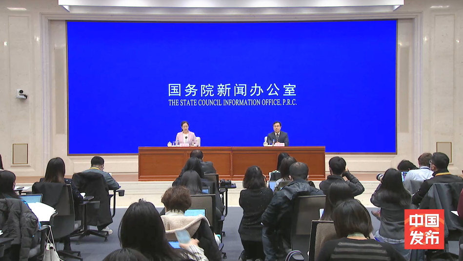 国新办：10月光伏电池产品产量同比增长69.9%.png