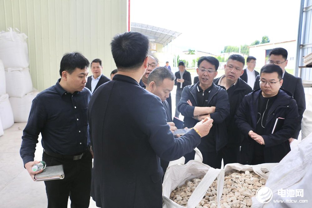 源滙通目标今年碳酸锂出货5000吨 拟新增5000吨氢氧化锂产线.jpg 源滙通目标今年碳酸锂出货5000吨 拟新增5000吨氢氧化锂产线.jpg