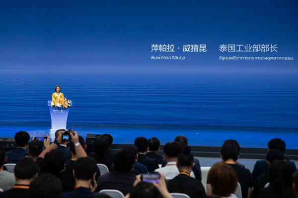 泰国工业部部长萍帕拉·威猜昆致辞 泰国工业部部长萍帕拉·威猜昆致辞
