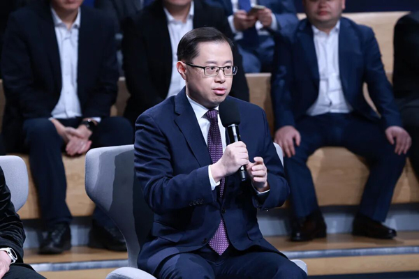 双登股份董事长杨锐 双登股份董事长杨锐