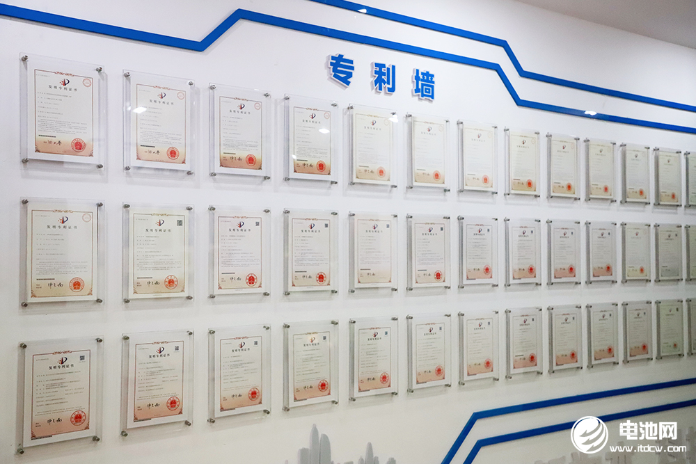 中国电池新能源产业链调研团一行到访百杰瑞 中国电池新能源产业链调研团一行到访百杰瑞