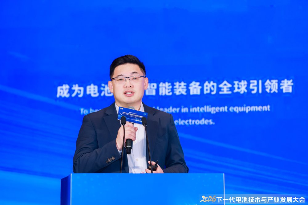 蜂巢能源科技股份有限公司董事长兼CEO 杨红新