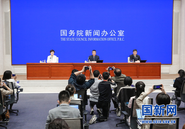 我国新能源车累计推广1033万辆 工信部：将优化双积分管理办法