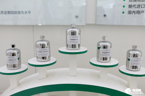 六氟磷酸锂价格正逐步回归理性！亿恩科天润年产10万吨电解液项目落户山东枣庄