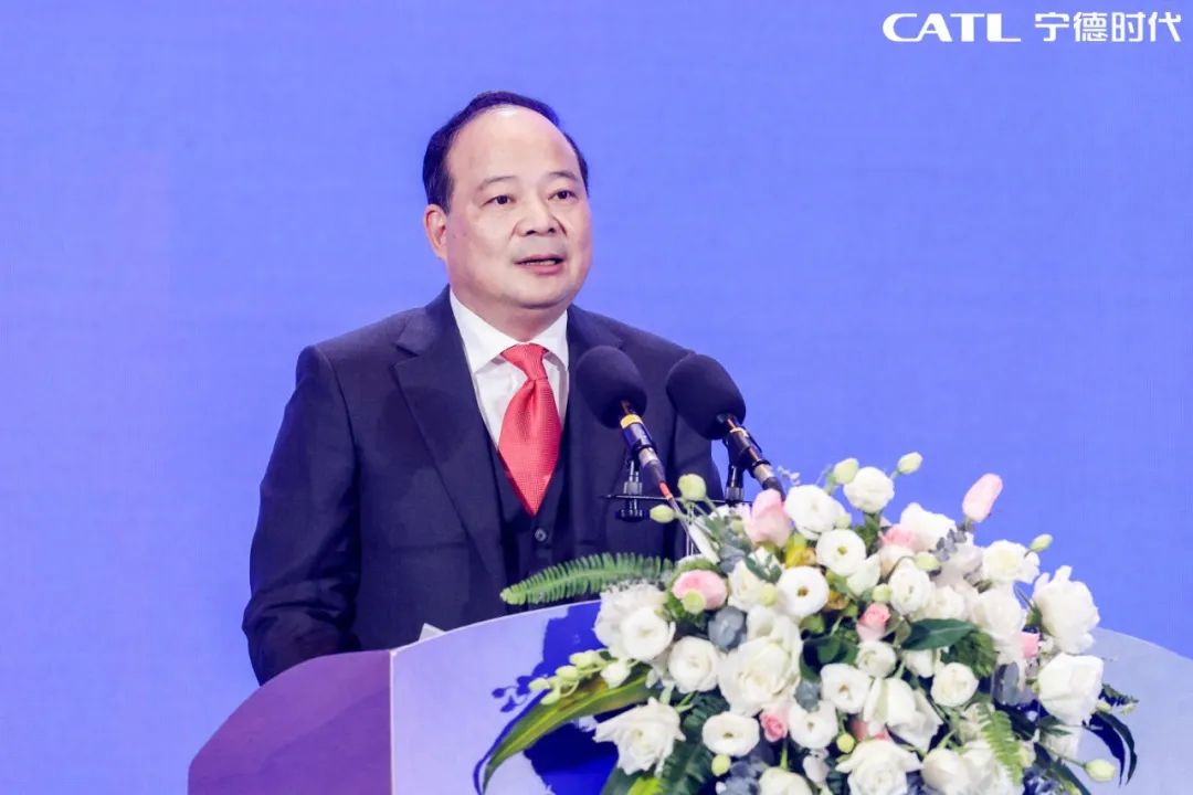 宁德时代曾毓群:新能源供应链要打赢三大战役 未来还有10年十倍增长空间