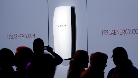特斯拉挪用Powerwall生产线生产电池 导致后者供应不足