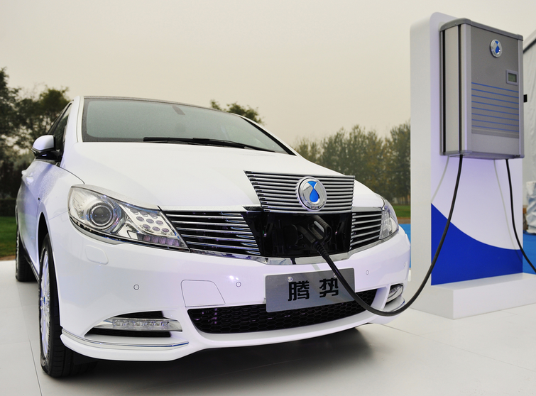 2025年山东省行政事业单位将全部采购新能源汽车