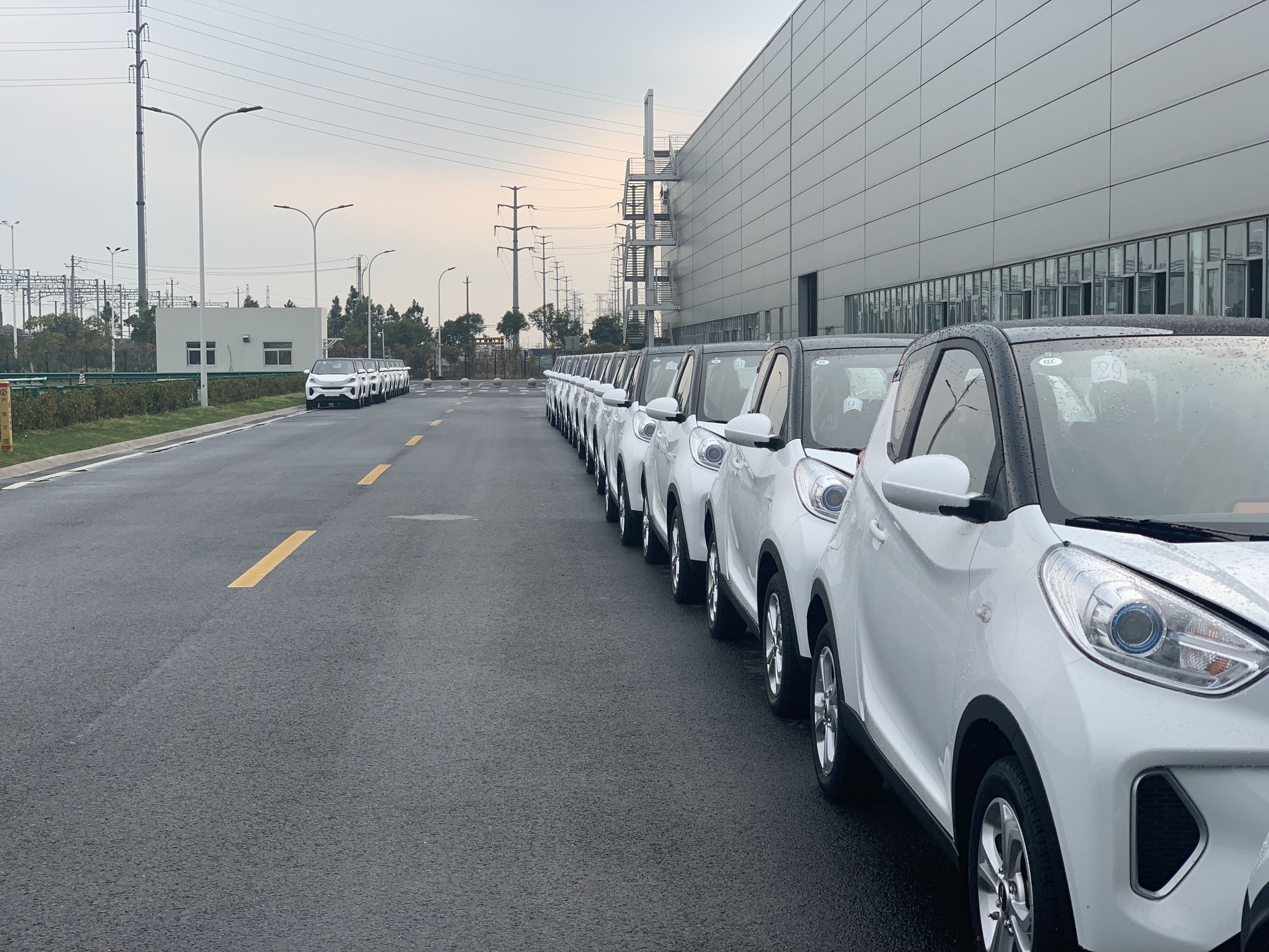 四川力争今年生产新能源汽车3.5万辆 累计推广应用达12万辆
