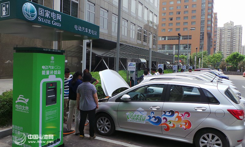 车市加速回暖 中国新能源汽车市场高端化趋势明显