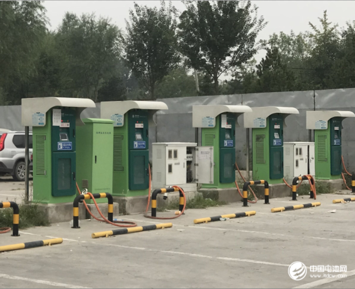 中国电动车充电设施网络规模全球最大 各方资本抢滩充电市场