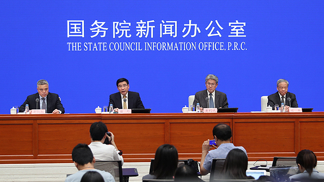 苗圩：电动化、智能化、网联化、共享化叠加交汇 为汽车工业发展赋能