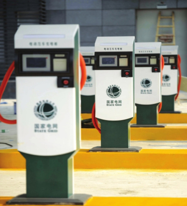今年前5个月 各地在老旧小区改造中增设充电桩8940个