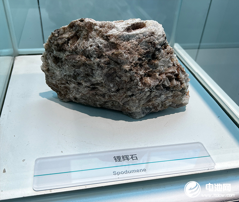 锂矿储量近1.35亿吨！自然资源部发布全球矿产资源储量评估报告