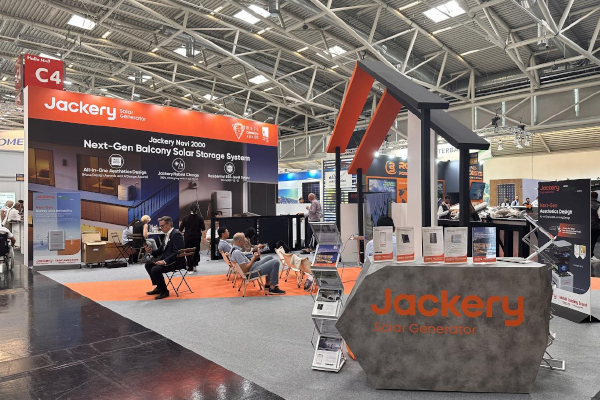 品类创新！华宝新能DIY小型家庭绿电系统Jackery Navi 2000亮相Intersolar欧洲能源展