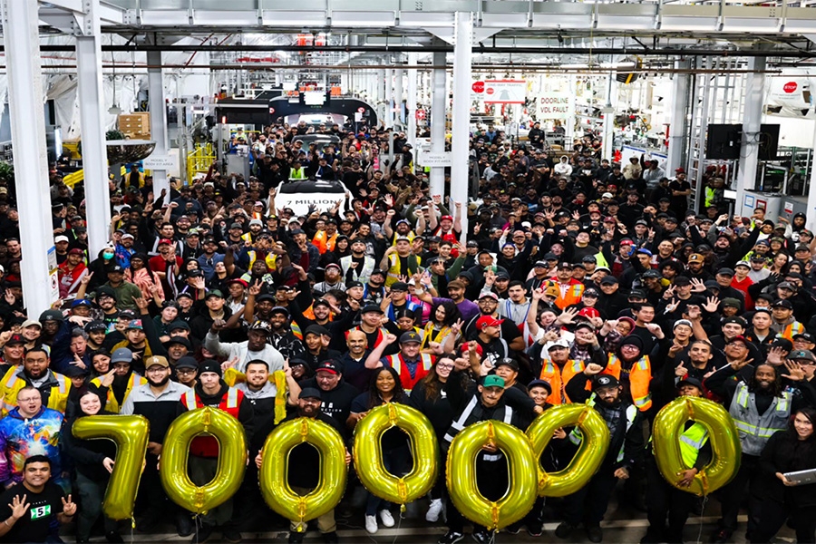 特斯拉全球第700万辆整车下线 第三季度营收超1795亿元