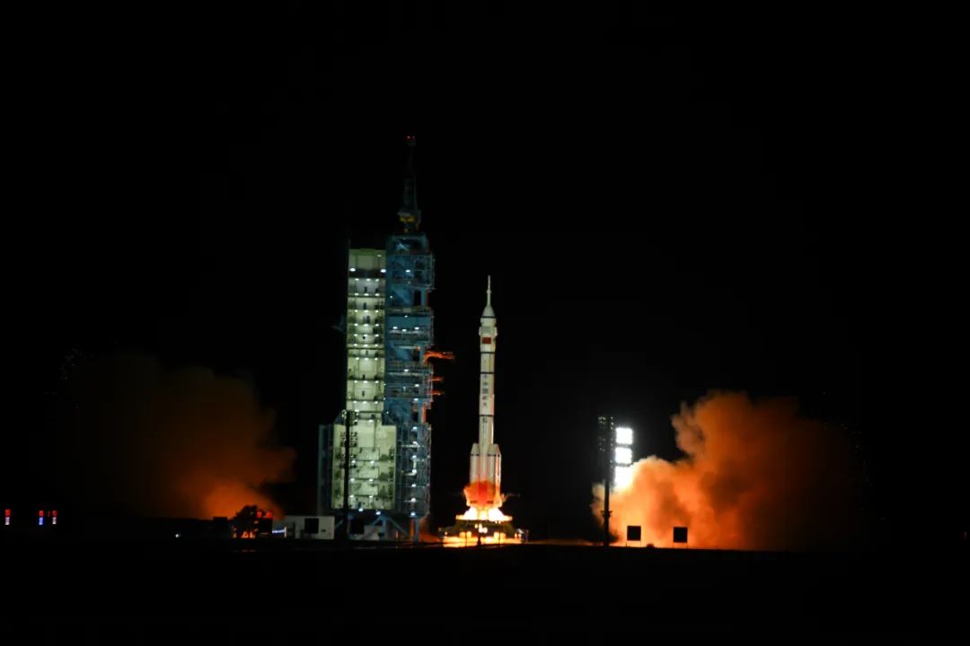 神舟十九号载人飞船发射圆满成功!飞船主电源储能电池为锂电池