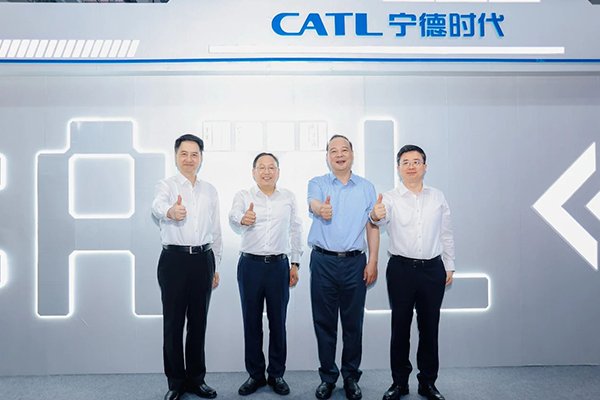 宁德时代携手问界深化合作 “厂中厂”模式加速扩产