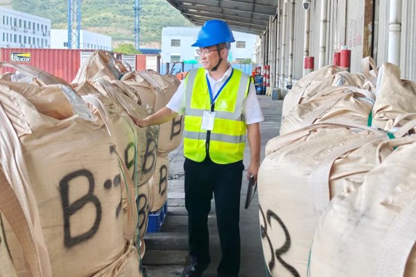 央企引进!我国首批进口锂电池用再生黑粉原料通关