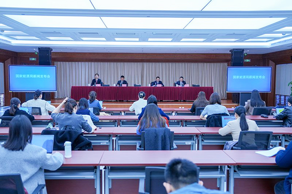 国家能源局：我国新型能源体系建设稳步推进 风电、光伏部分产品价格回升