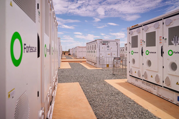 总容量达250MWh 福德士河与比亚迪首个大型电池储能系统成功交付