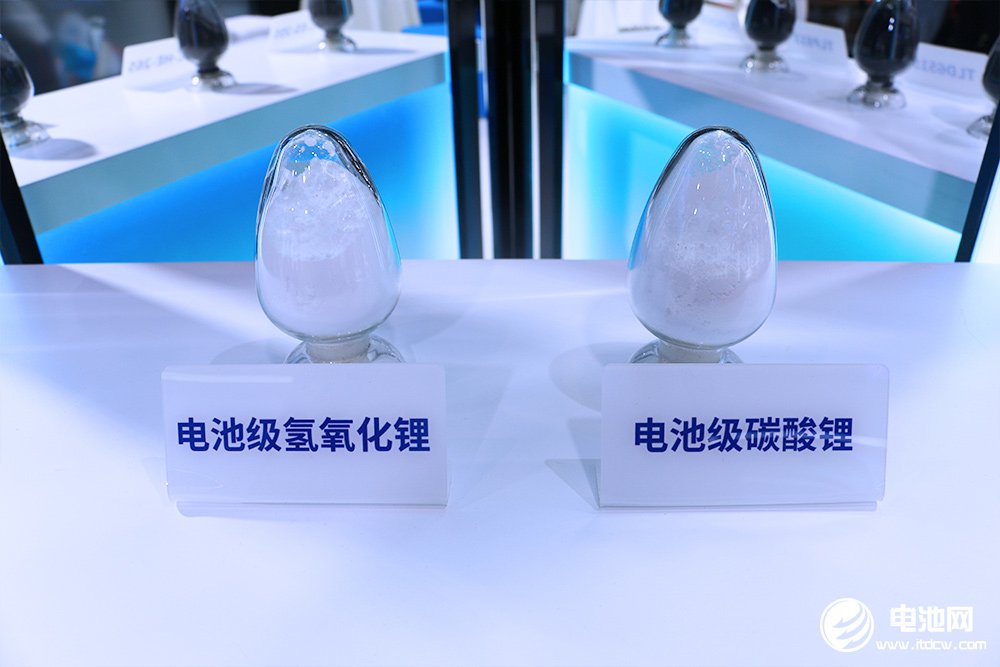 宁德时代300亿元设新能源矿产子公司！容百科技/当升科技近90亿押注磷酸铁锂