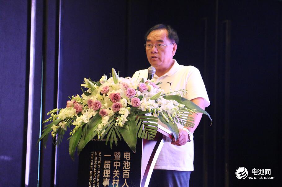 其鲁：甲醇燃料电池与锂电池组合是电动汽车最佳选择