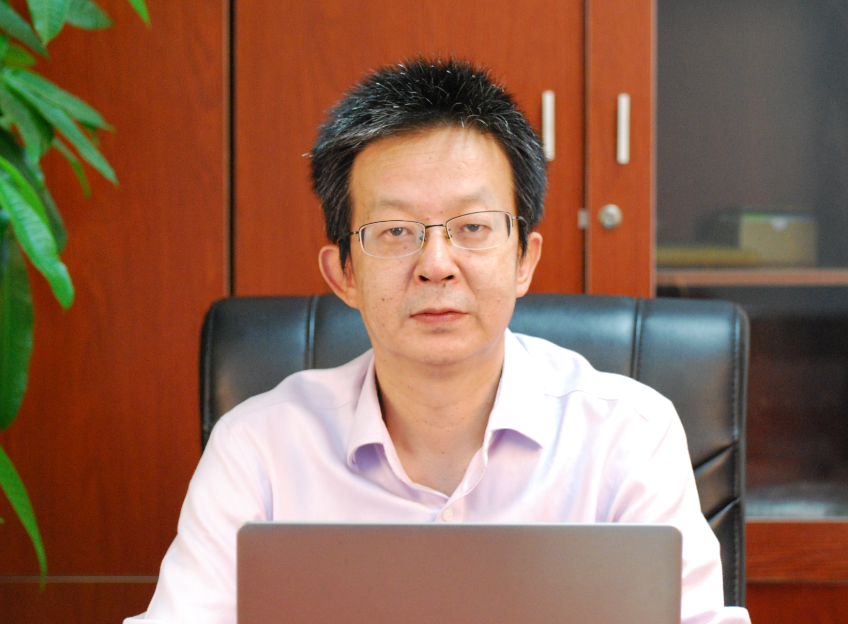 王晓明:电池膜材料“技术大咖” 三十载扎根新能源行业